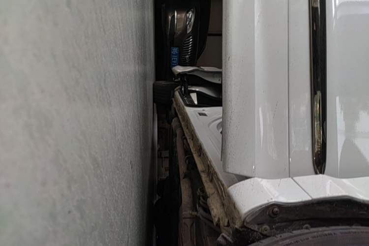 Used Honda Elysion 2019 2.0L Hybrid Supreme Edition Right Side Sill