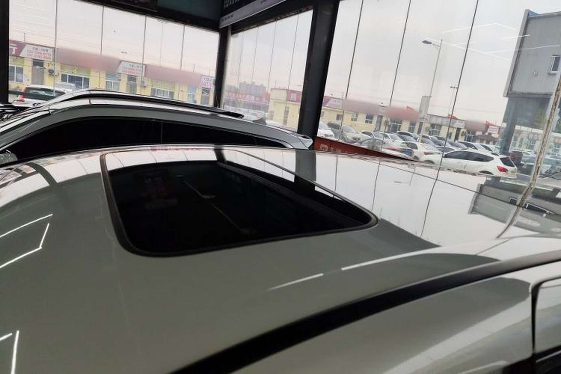 Used Honda Elysion 2019 2.0L Hybrid Luxury Edition Roof