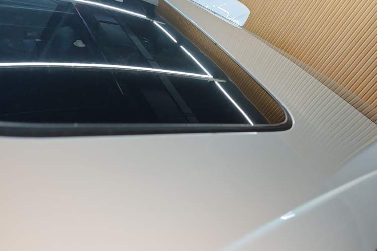 Used Honda Elysion 2019 2.0L Hybrid Luxury Edition Roof