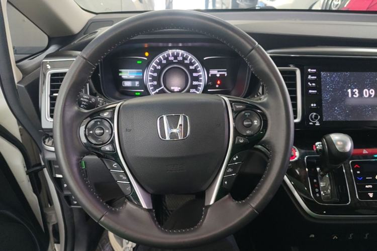 Used Honda Elysion 2019 2.0L Hybrid Luxury Edition Steering Wheel