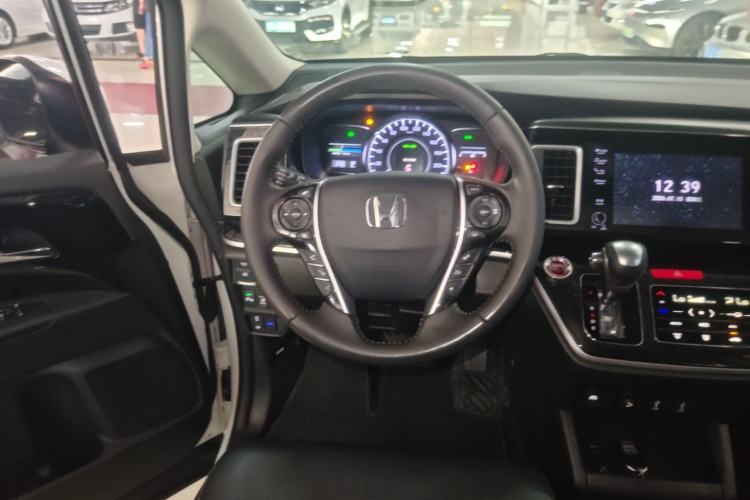 Used Honda Elysion 2019 2.0L Hybrid Comfort Edition Steering Wheel