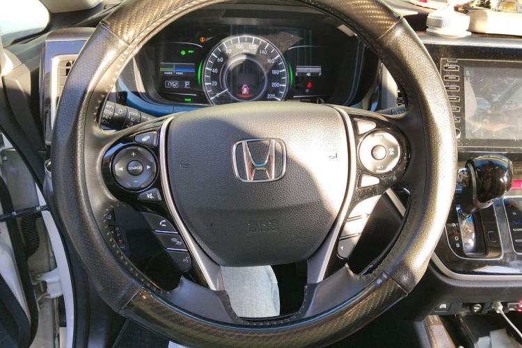 Used Honda Elysion 2019 2.0L Hybrid Supreme Edition Steering Wheel