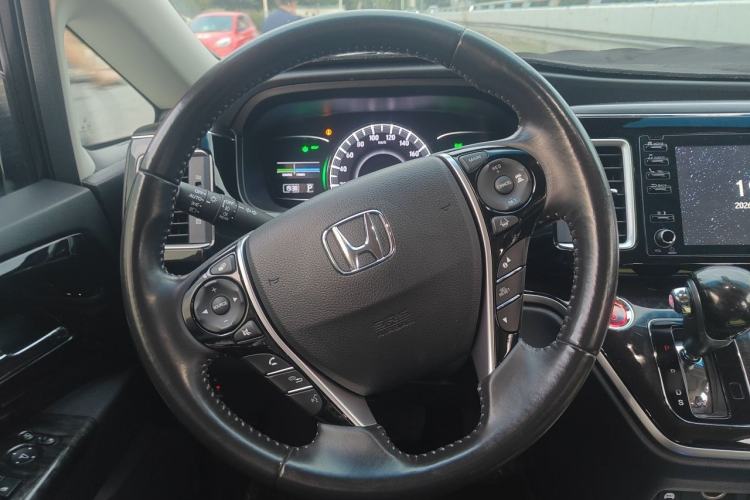 Used Honda Elysion 2019 2.0L Hybrid Luxury Edition Steering Wheel