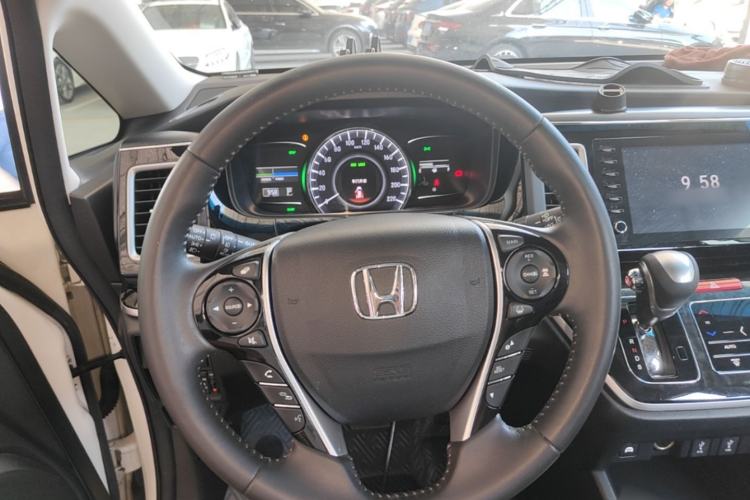 Used Honda Elysion 2019 2.0L Hybrid Supreme Edition Steering Wheel