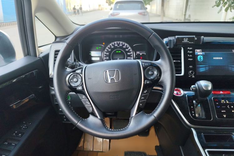 Used Honda Elysion 2019 2.0L Hybrid Luxury Edition Steering Wheel