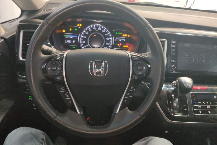 Used Honda Elysion 2019 2.0L Hybrid Comfort Edition Steering Wheel