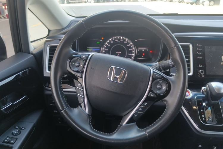 Used Honda Elysion 2019 2.0L Hybrid Luxury Edition Steering Wheel
