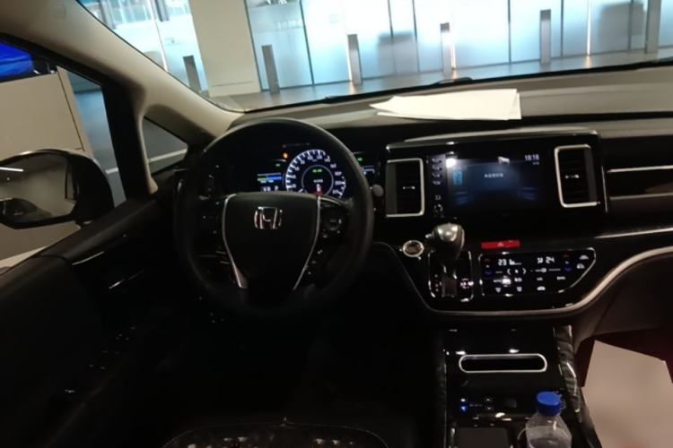 Used Honda Elysion 2019 2.0L Hybrid Luxury Edition Steering Wheel