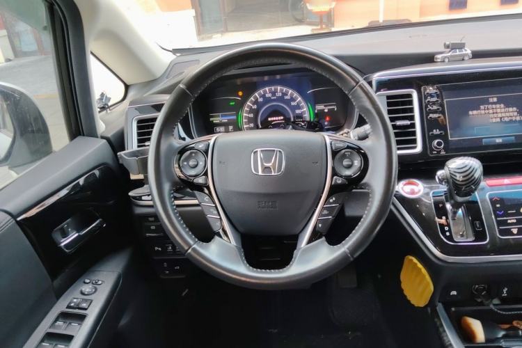 Used Honda Elysion 2019 2.0L Hybrid Luxury Edition Steering Wheel
