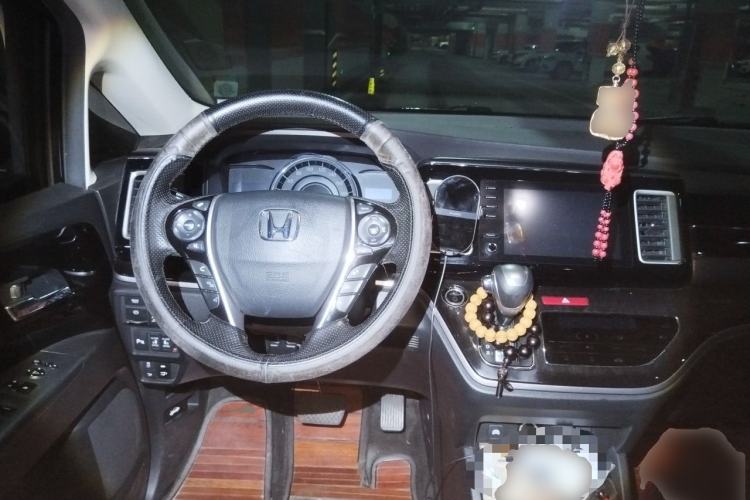 Used Honda Elysion 2019 2.0L Hybrid Luxury Edition Steering Wheel