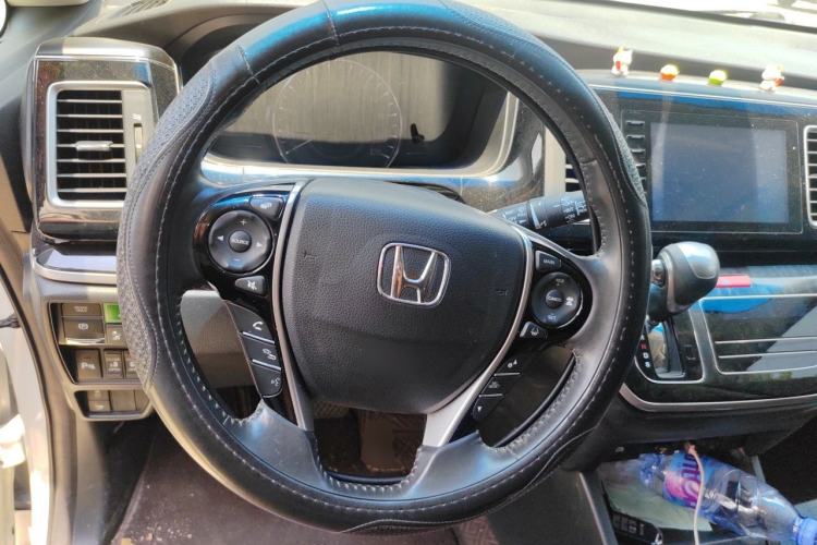 Used Honda Elysion 2019 2.0L Hybrid Supreme Edition Steering Wheel