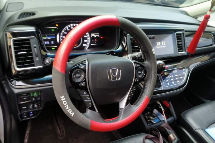 Used Honda Elysion 2019 2.0L Hybrid Luxury Edition Steering Wheel