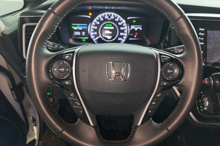 Used Honda Elysion 2019 2.0L Hybrid Luxury Edition Steering Wheel
