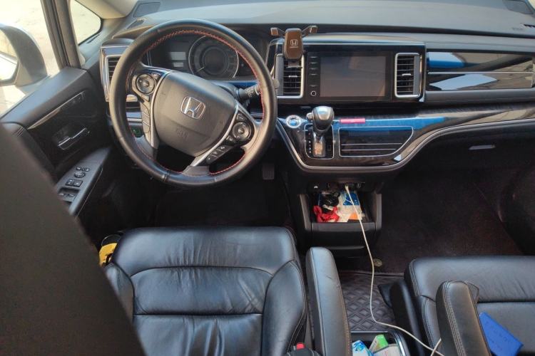 Used Honda Elysion 2019 2.0L Hybrid Luxury Edition Steering Wheel