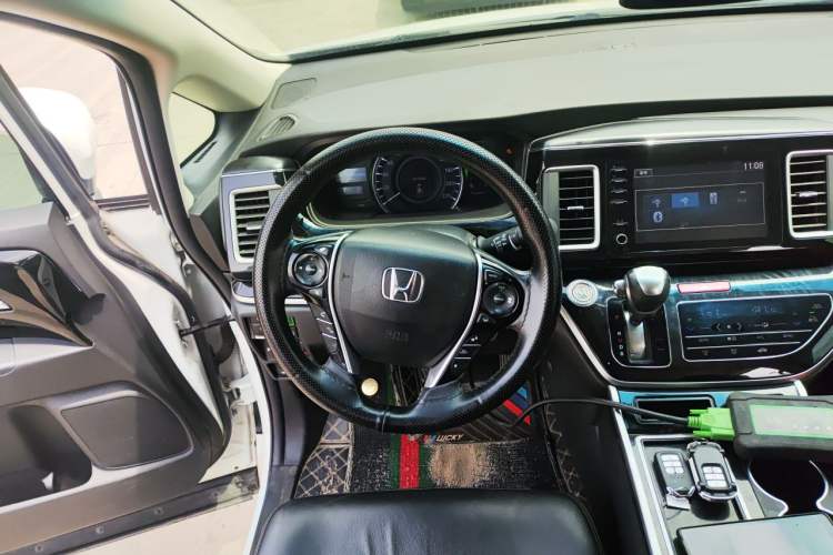 Used Honda Elysion 2019 2.0L Hybrid Luxury Edition Steering Wheel