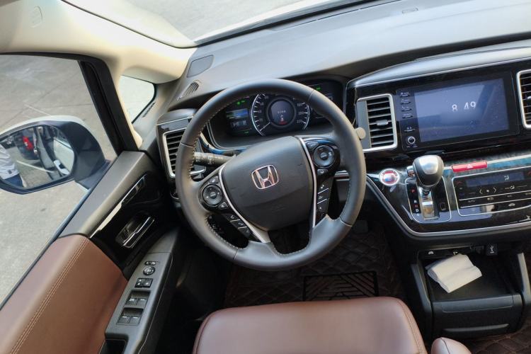 Used Honda Elysion 2019 2.0L Hybrid Comfort Edition Steering Wheel