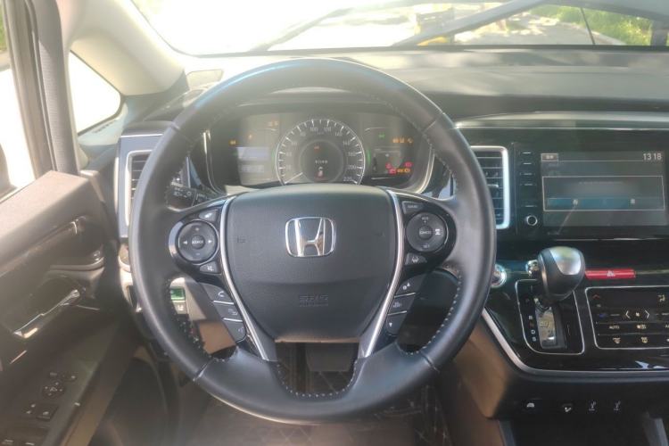 Used Honda Elysion 2019 2.0L Hybrid Luxury Edition Steering Wheel