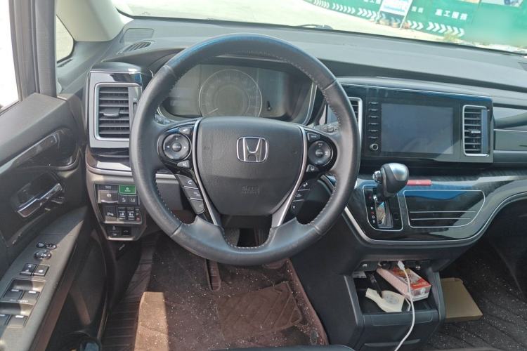 Used Honda Elysion 2019 2.0L Hybrid Supreme Edition Steering Wheel