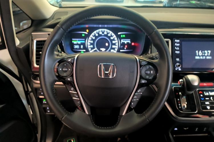 Used Honda Elysion 2019 2.0L Hybrid Supreme Edition Steering Wheel