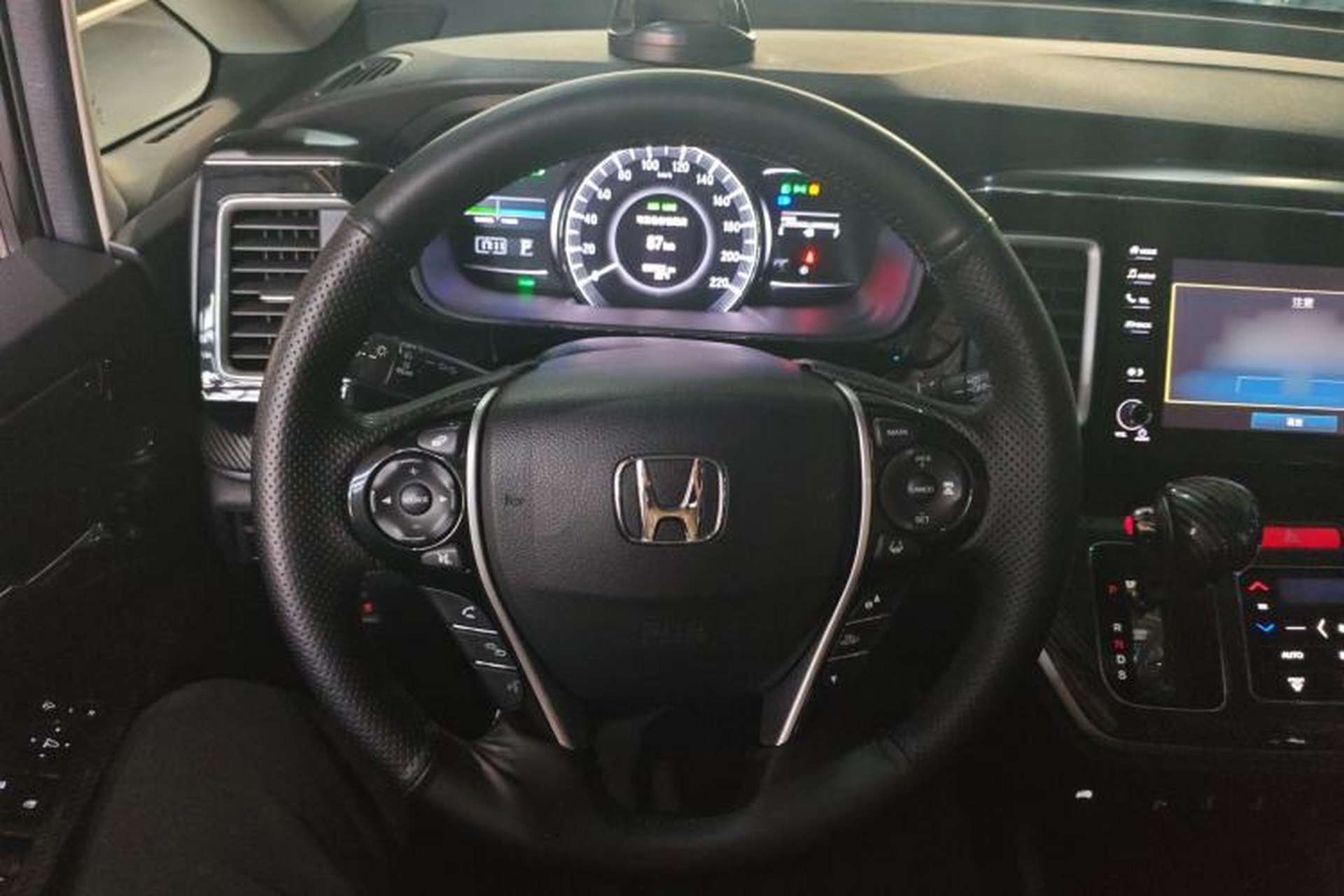 Used Honda Elysion 2019 2.0L Hybrid Luxury Edition Steering Wheel