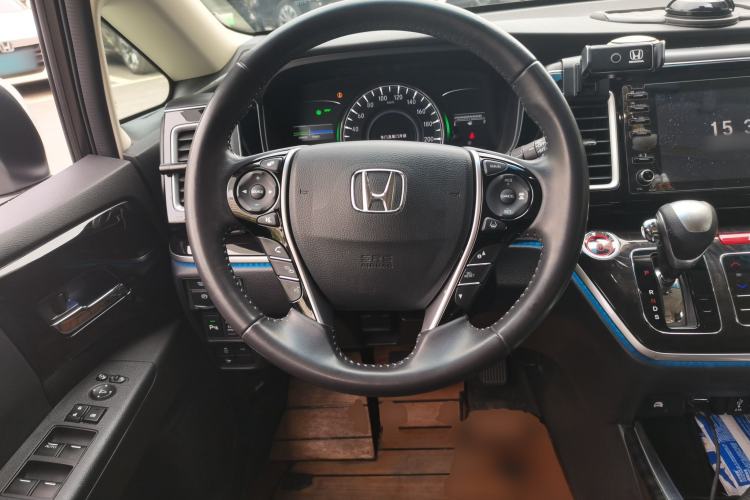 Used Honda Elysion 2019 2.0L Hybrid Luxury Edition Steering Wheel