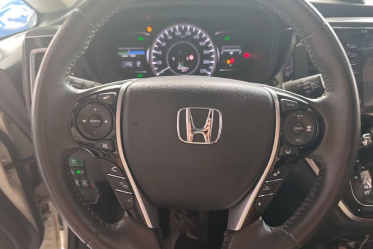 Used Honda Elysion 2019 2.0L Hybrid Luxury Edition Steering Wheel