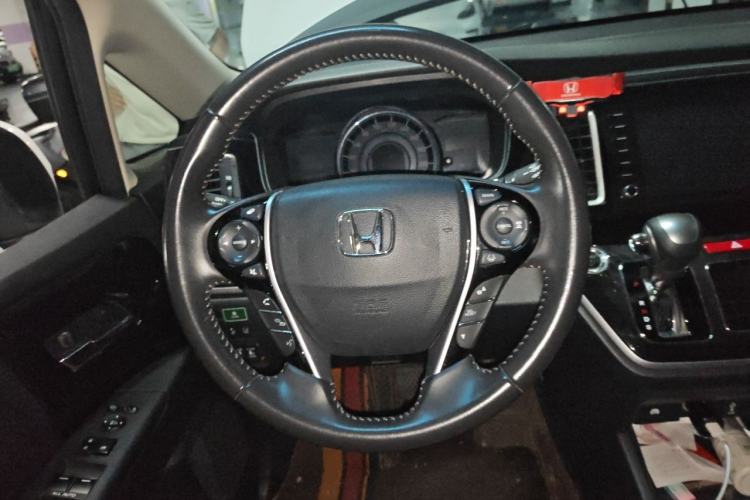 Used Honda Elysion 2019 2.0L Hybrid Supreme Edition Steering Wheel