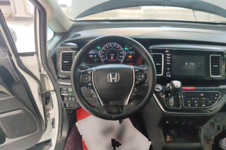 Used Honda Elysion 2019 2.0L Hybrid Luxury Edition Steering Wheel