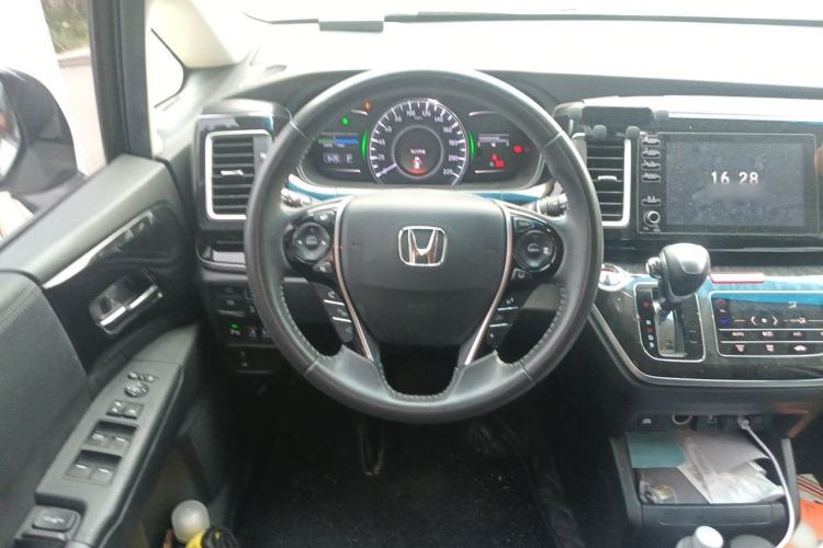 Used Honda Elysion 2019 2.0L Hybrid Luxury Edition Steering Wheel