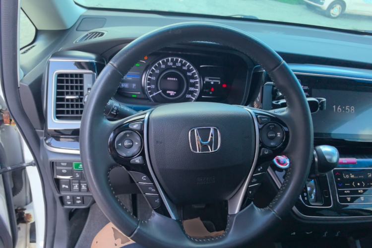 Used Honda Elysion 2019 2.0L Hybrid Luxury Edition Steering Wheel