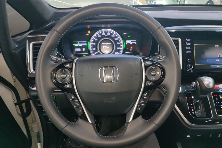 Used Honda Elysion 2019 2.0L Hybrid Supreme Edition Steering Wheel