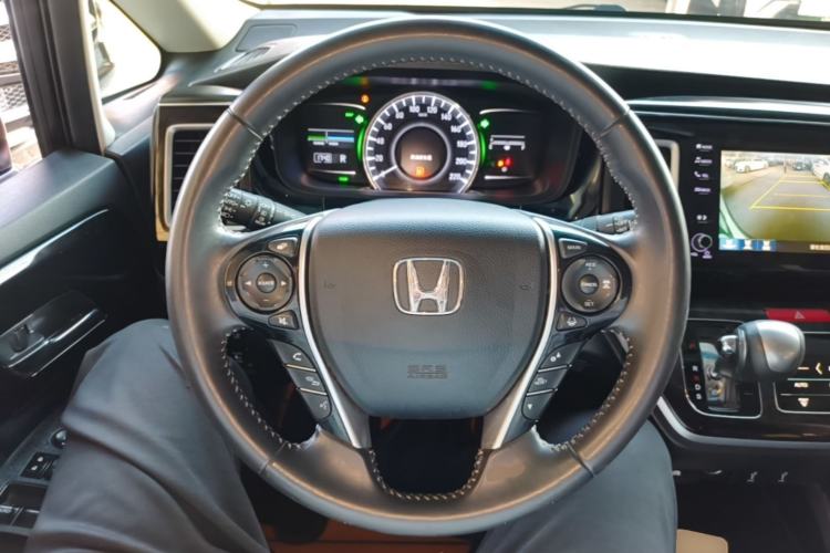 Used Honda Elysion 2019 2.0L Hybrid Luxury Edition Steering Wheel