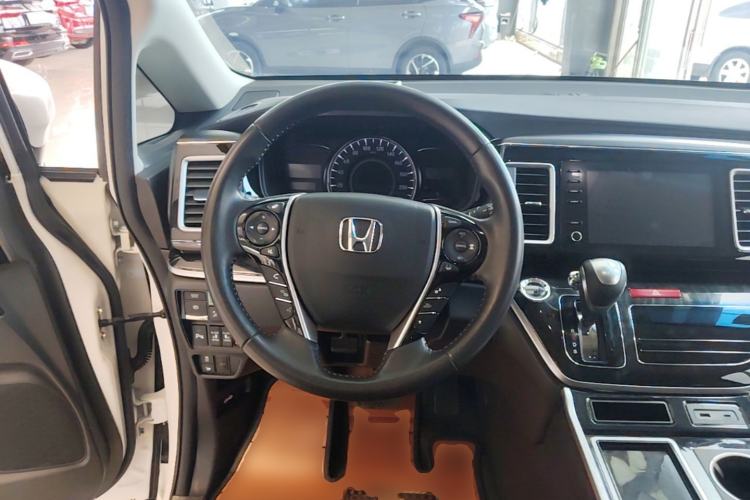 Used Honda Elysion 2019 2.0L Hybrid Luxury Edition Steering Wheel