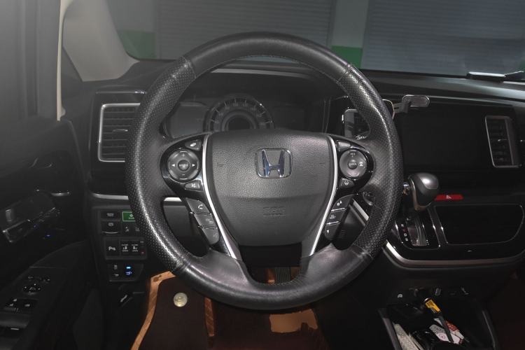 Used Honda Elysion 2019 2.0L Hybrid Luxury Edition Steering Wheel