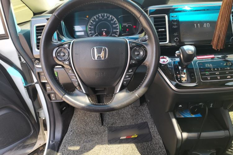 Used Honda Elysion 2019 2.0L Hybrid Luxury Edition Steering Wheel