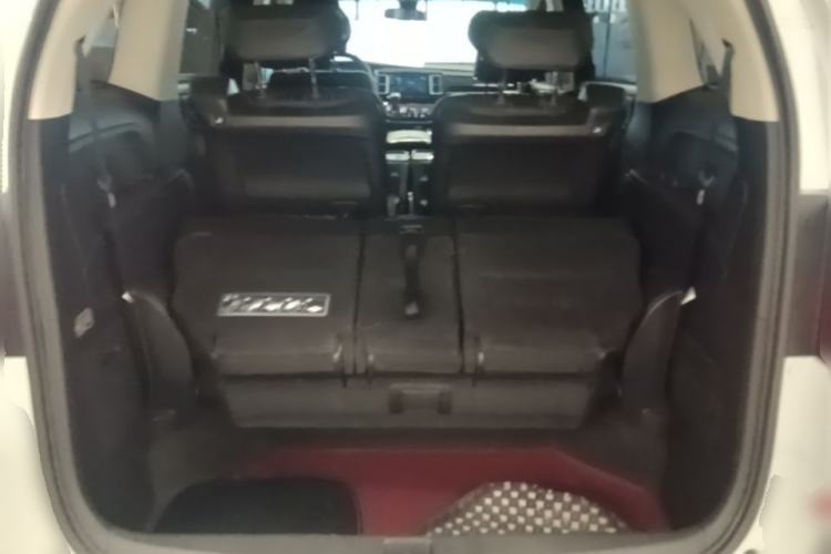 Used Honda Elysion 2019 2.0L Hybrid Luxury Edition Trunk