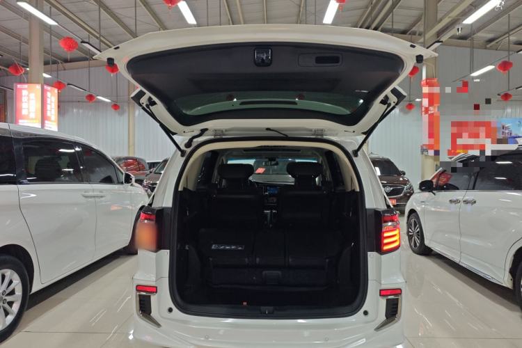 Used Honda Elysion 2019 2.0L Hybrid Supreme Edition Trunk