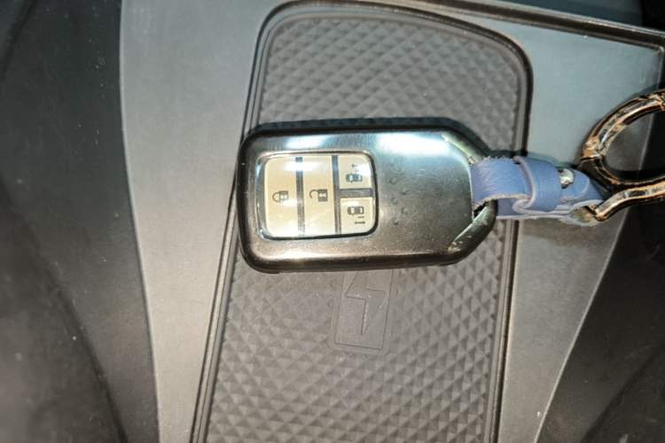 Used Honda Elysion 2019 2.0L Hybrid Comfort Edition Vehicle Key