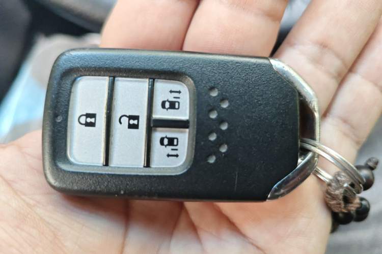 Used Honda Elysion 2019 2.0L Hybrid Luxury Edition Vehicle Key