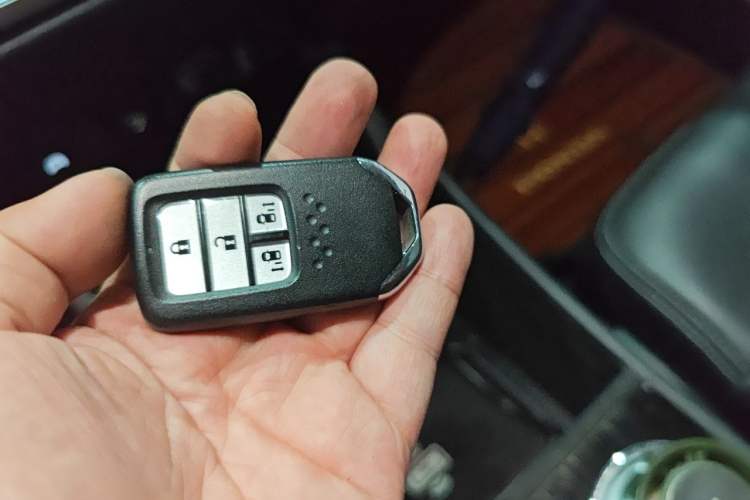 Used Honda Elysion 2019 2.0L Hybrid Luxury Edition Vehicle Key