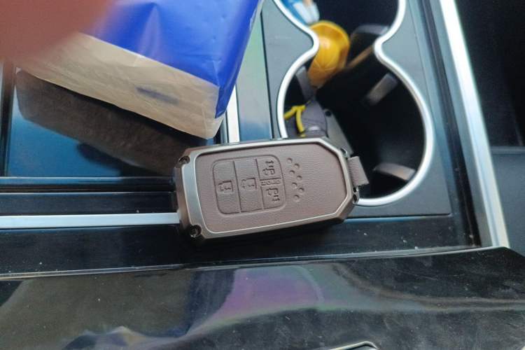 Used Honda Elysion 2019 2.0L Hybrid Luxury Edition Vehicle Key