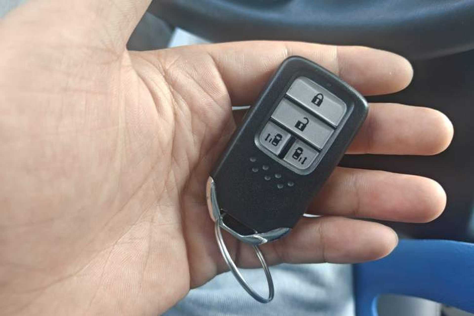 Used Honda Elysion 2019 2.0L Hybrid Luxury Edition Vehicle Key
