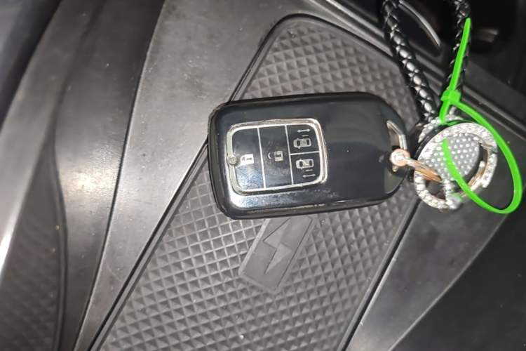 Used Honda Elysion 2019 2.0L Hybrid Luxury Edition Vehicle Key