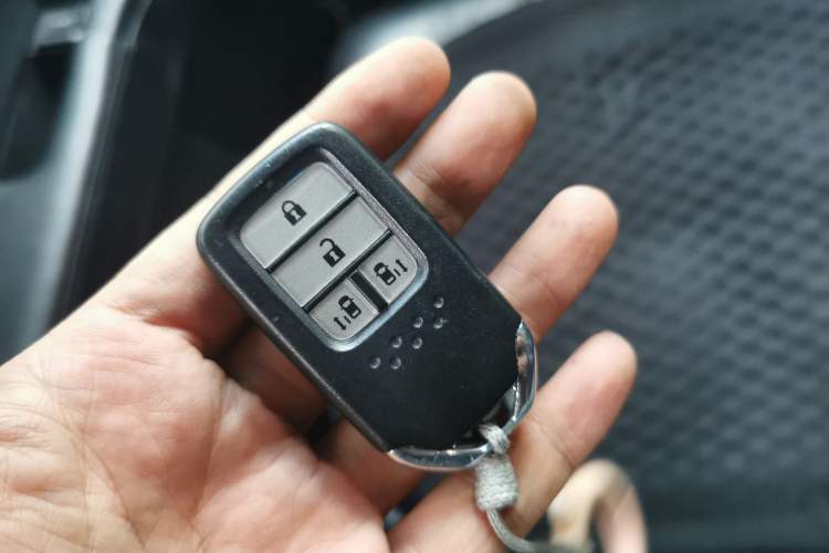 Used Honda Elysion 2019 2.0L Hybrid Luxury Edition Vehicle Key