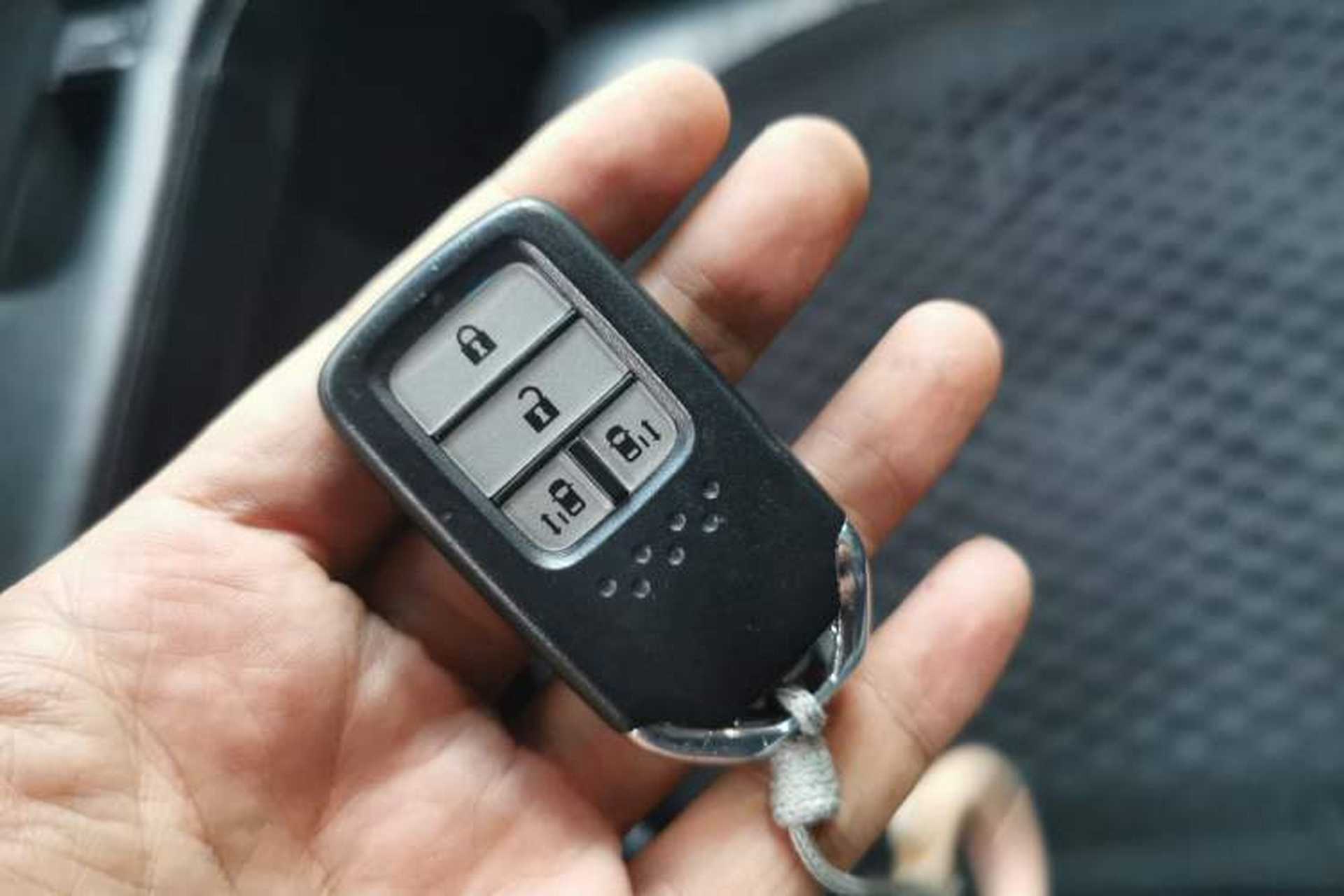 Used Honda Elysion 2019 2.0L Hybrid Luxury Edition Vehicle Key