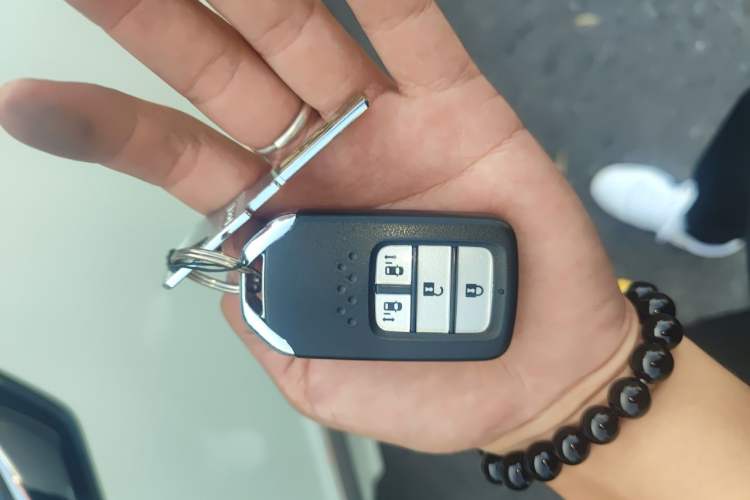 Used Honda Elysion 2019 2.0L Hybrid Luxury Edition Vehicle Key