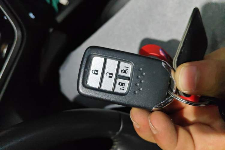 Used Honda Elysion 2019 2.0L Hybrid Luxury Edition Vehicle Key