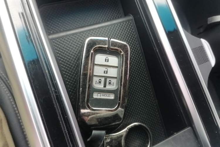 Used Honda Elysion 2019 2.0L Hybrid Supreme Edition Vehicle Key