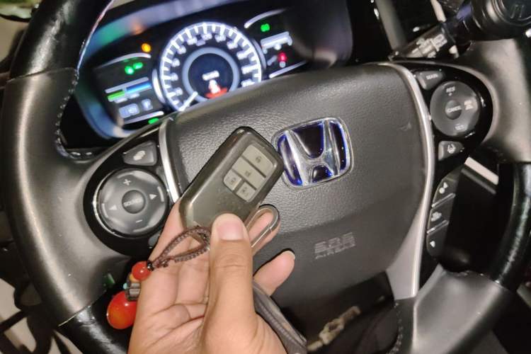 Used Honda Elysion 2019 2.0L Hybrid Luxury Edition Vehicle Key