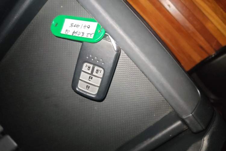 Used Honda Elysion 2019 2.0L Hybrid Luxury Edition Vehicle Key